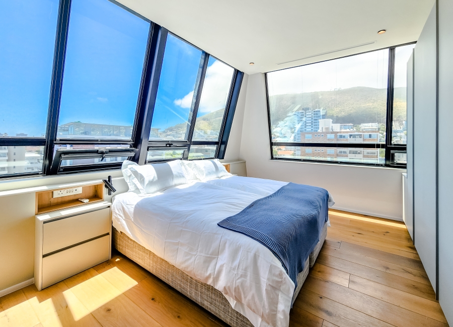 5 Bedroom Property for Sale in Sea Point Western Cape